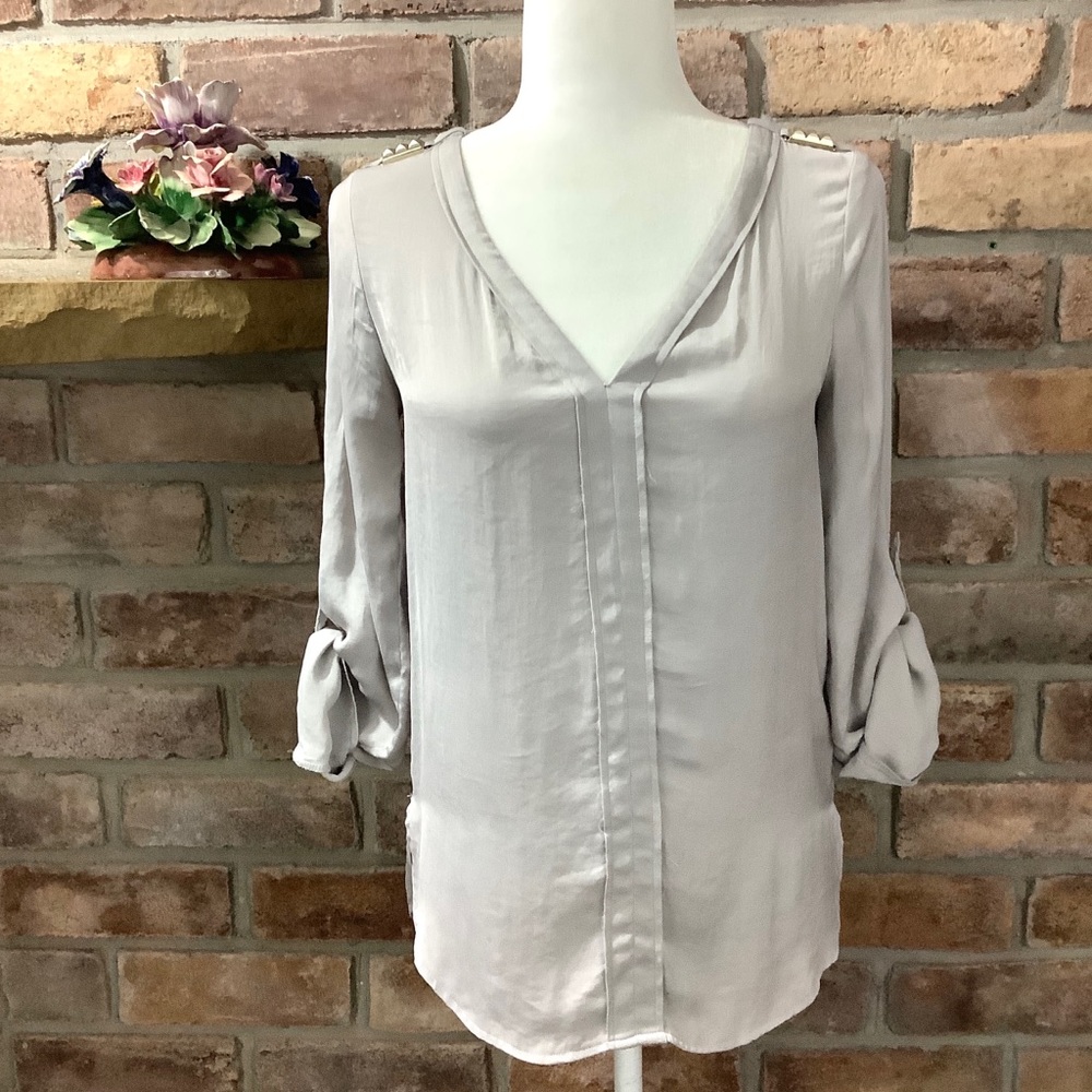 ZARA BASIC Light Gray V-Neck Top 186